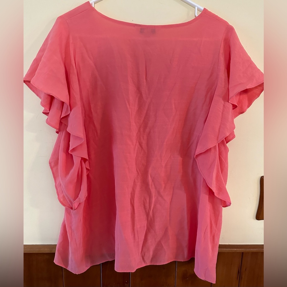NINE WEST size XXL, pink, short butterfly sleeves,button up blouse. - Picture 2 of 7